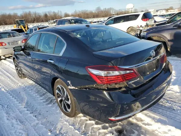 1HGCR2F07HA023952 2017 HONDA ACCORD - Image 2