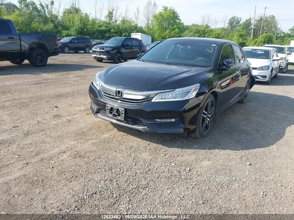 1HGCR2F07HA806768 2017 HONDA ACCORD - Image 2
