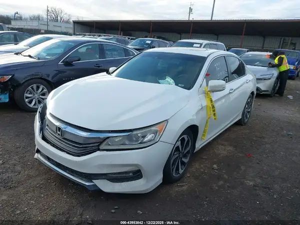 1HGCR2F08GA088601 2016 HONDA ACCORD - Image 2