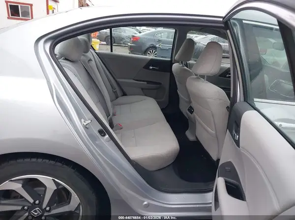 1HGCR2F08HA038198 2017 HONDA ACCORD - Image 8