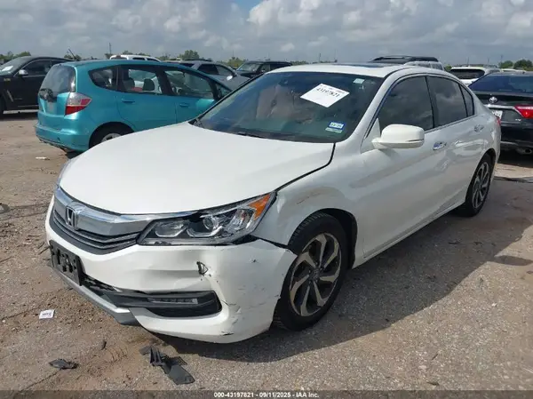 1HGCR2F09GA130337 2016 HONDA ACCORD - Image 2