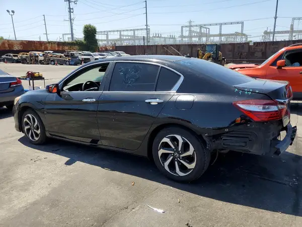 1HGCR2F09HA005355 2017 HONDA ACCORD - Image 2