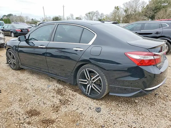 1HGCR2F09HA812250 2017 HONDA ACCORD - Image 2