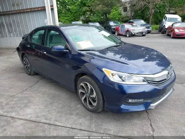 1HGCR2F0XHA000391 2017 HONDA ACCORD - Image 1