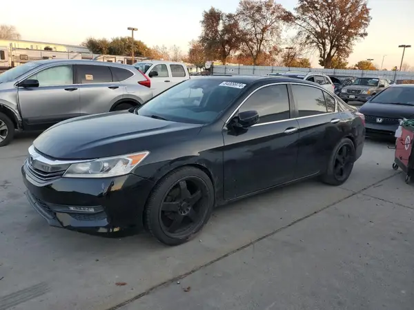 1HGCR2F0XHA035559 2017 HONDA ACCORD - Image 1