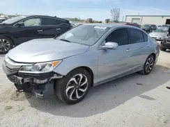 1HGCR2F0XHA083286 2017 HONDA ACCORD
