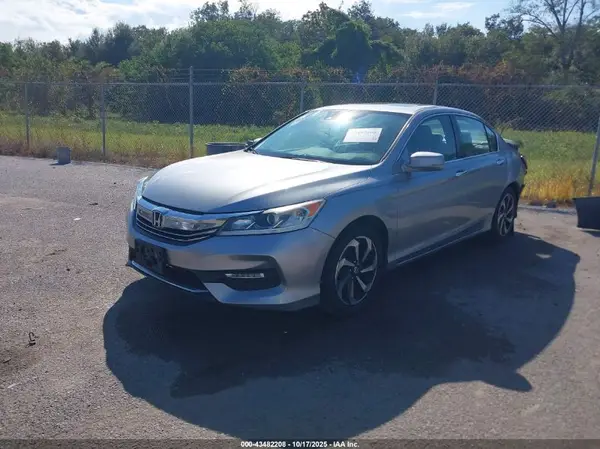 1HGCR2F0XHA103259 2017 HONDA ACCORD - Image 2