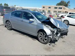 1HGCR2F0XHA111233 2017 HONDA ACCORD