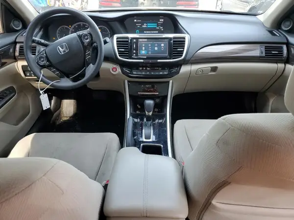 1HGCR2F0XHA180858 2017 HONDA ACCORD - Image 8