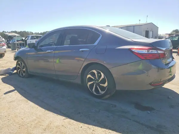 1HGCR2F0XHA243702 2017 HONDA ACCORD - Image 2