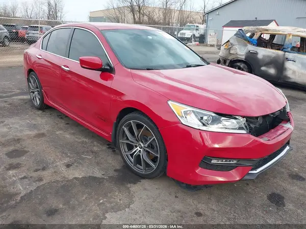 1HGCR2F10HA008234 2017 HONDA ACCORD - Image 1