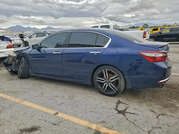 1HGCR2F10HA010128 2017 HONDA ACCORD - Image 2