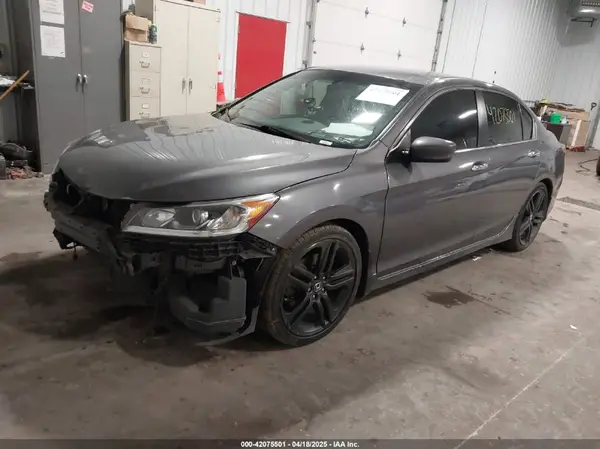 1HGCR2F10HA012347 2017 HONDA ACCORD - Image 2
