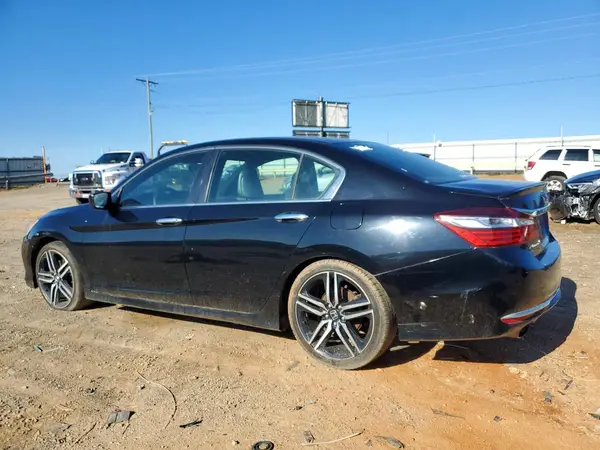 1HGCR2F10HA024059 2017 HONDA ACCORD - Image 2