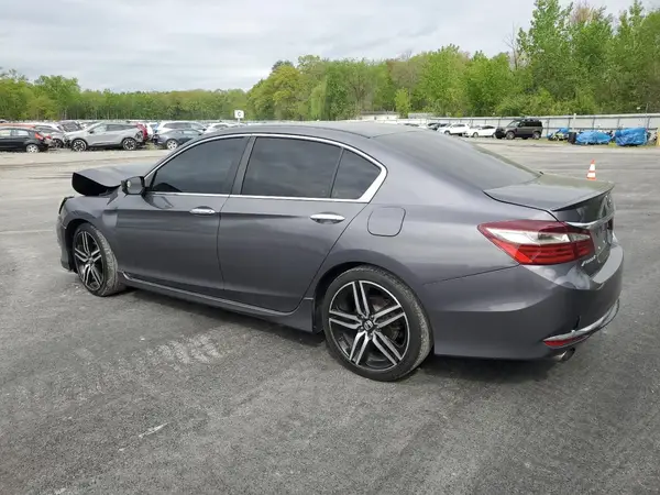 1HGCR2F10HA033716 2017 HONDA ACCORD - Image 2