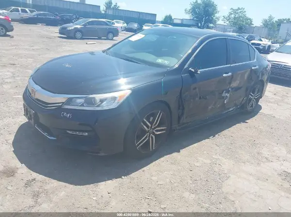 1HGCR2F10HA036745 2017 HONDA ACCORD - Image 2