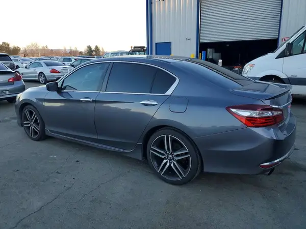 1HGCR2F10HA045591 2017 HONDA ACCORD - Image 2