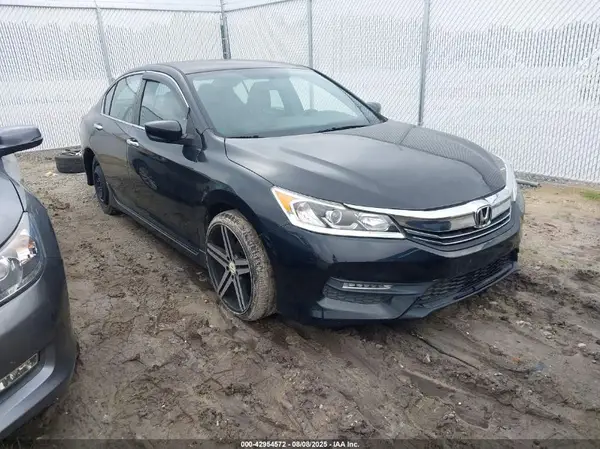 1HGCR2F10HA057112 2017 HONDA ACCORD