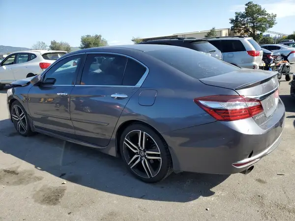 1HGCR2F10HA076288 2017 HONDA ACCORD - Image 2