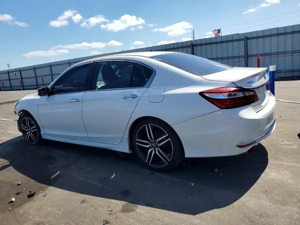 1HGCR2F10HA080714 2017 HONDA ACCORD - Image 2