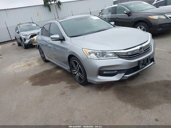 1HGCR2F10HA082141 2017 HONDA ACCORD - Image 1