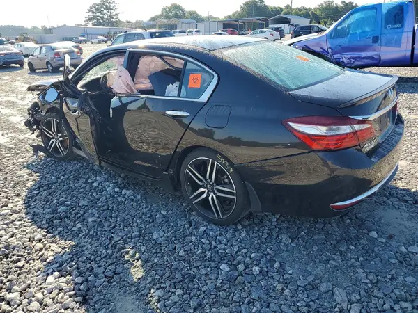 1HGCR2F10HA085167 2017 HONDA ACCORD - Image 2