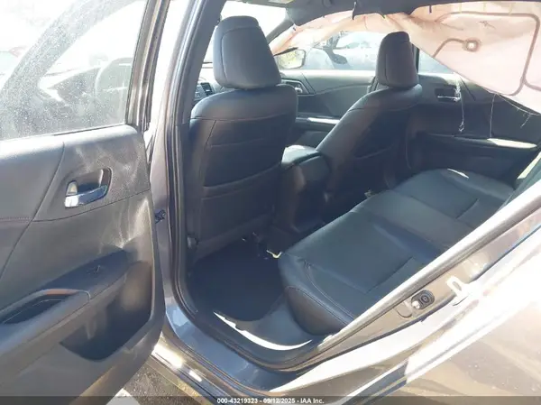 1HGCR2F10HA093575 2017 HONDA ACCORD - Image 8