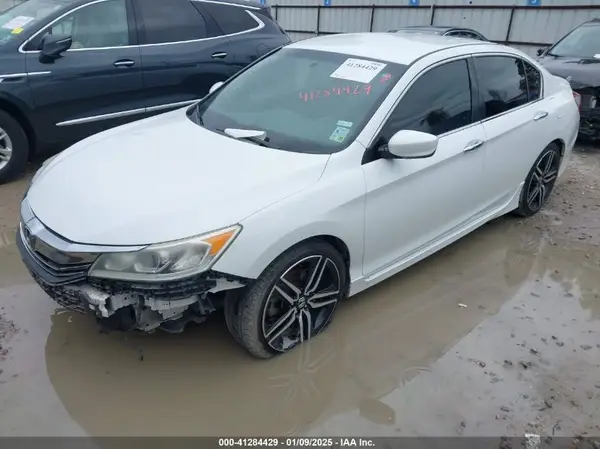 1HGCR2F10HA100251 2017 HONDA ACCORD - Image 2