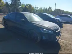 1HGCR2F10HA102601 2017 HONDA ACCORD