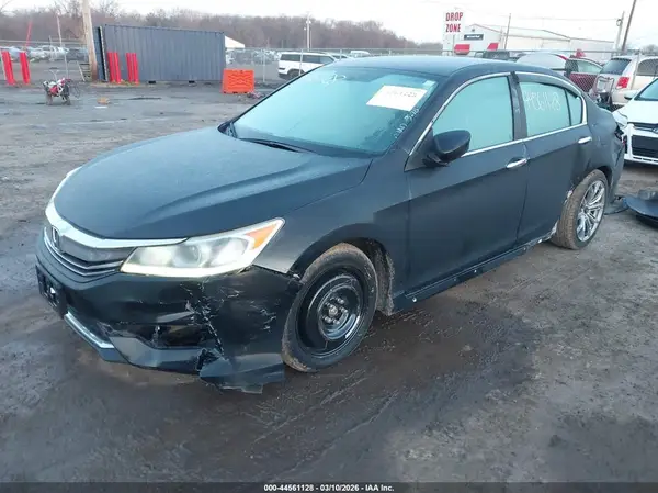 1HGCR2F10HA119673 2017 HONDA ACCORD - Image 2
