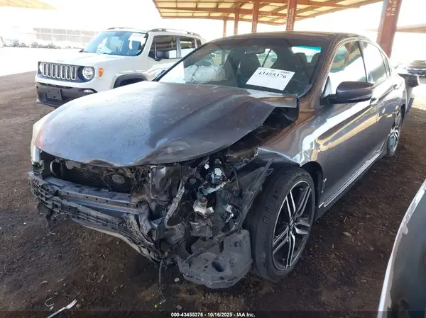 1HGCR2F10HA13761 2017 HONDA ACCORD - Image 2