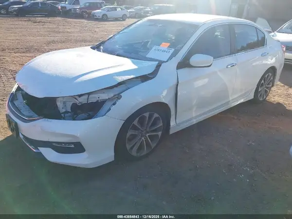 1HGCR2F10HA138594 2017 HONDA ACCORD - Image 2