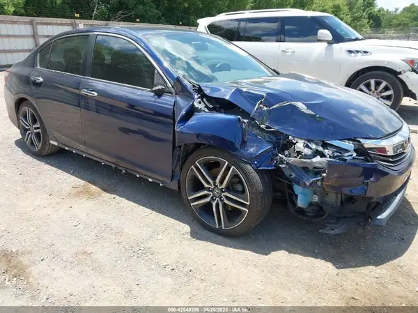 1HGCR2F10HA141141 2017 HONDA ACCORD - Image 1