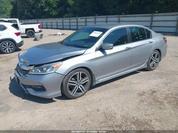 1HGCR2F10HA152561 2017 HONDA ACCORD - Image 2