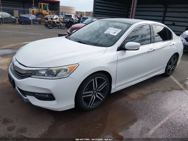 1HGCR2F10HA186161 2017 HONDA ACCORD - Image 2