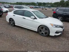 1HGCR2F10HA275714 2017 HONDA ACCORD