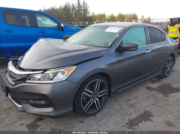 1HGCR2F10HA277124 2017 HONDA ACCORD - Image 2