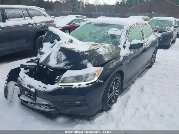 1HGCR2F10HA281562 2017 HONDA ACCORD - Image 2