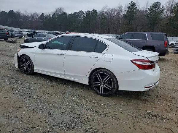 1HGCR2F10HA290939 2017 HONDA ACCORD - Image 2