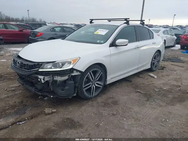 1HGCR2F10HA300305 2017 HONDA ACCORD - Image 2