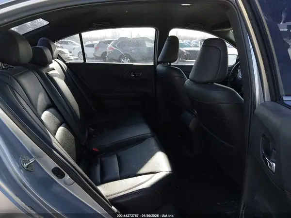 1HGCR2F11HA024085 2017 HONDA ACCORD - Image 8
