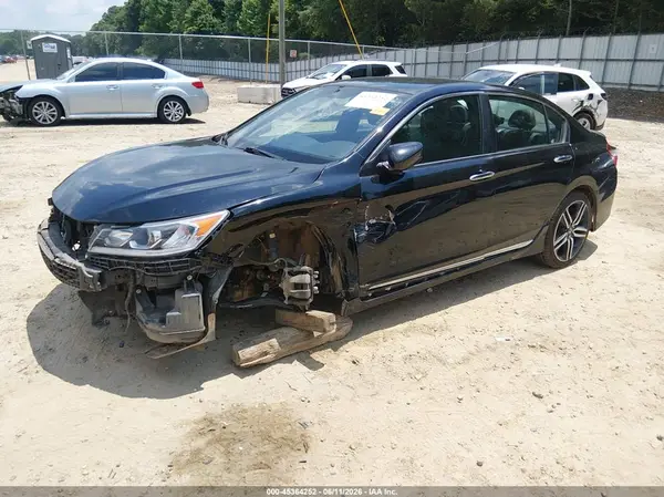 1HGCR2F11HA027505 2017 HONDA ACCORD - Image 2