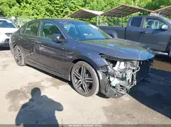 1HGCR2F11HA033790 2017 HONDA ACCORD