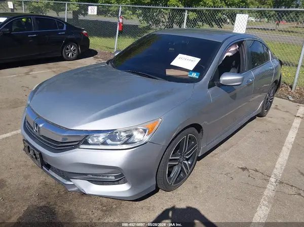 1HGCR2F11HA058947 2017 HONDA ACCORD - Image 2
