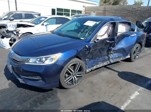 1HGCR2F11HA095674 2017 HONDA ACCORD - Image 2