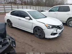 1HGCR2F11HA135235 2017 HONDA ACCORD