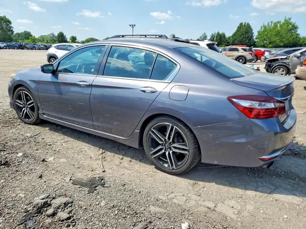 1HGCR2F11HA137700 2017 HONDA ACCORD - Image 2