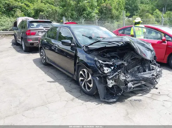1HGCR2F11HA150527 2017 HONDA ACCORD - Image 1