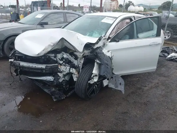 1HGCR2F11HA206840 2017 HONDA ACCORD - Image 2
