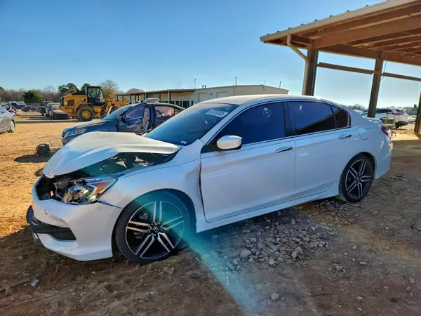 1HGCR2F11HA217255 2017 HONDA ACCORD - Image 1